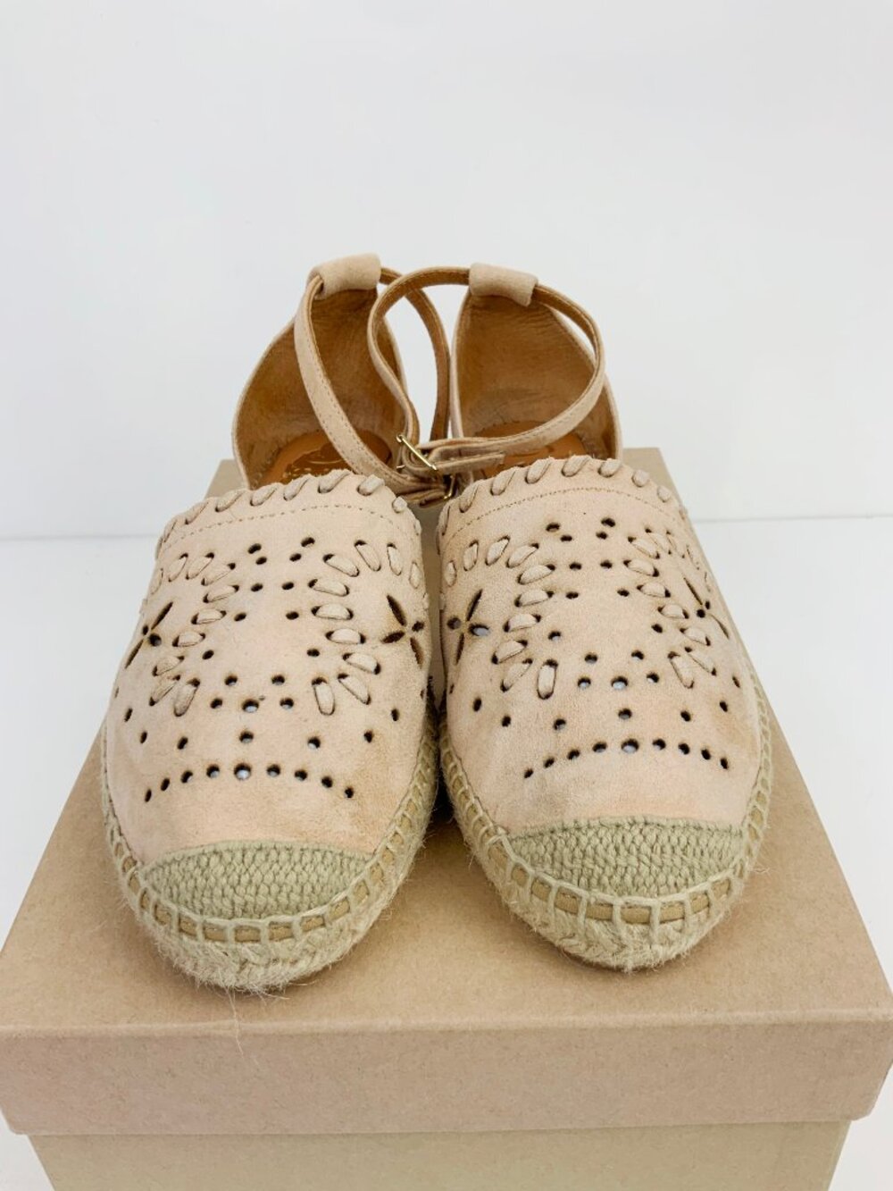 Kanna Flat Closed Toe Tan/Blush Nutbuck Laser Cut Ankle Strap Espadrilles Sz 39 - Picture 16 of 16